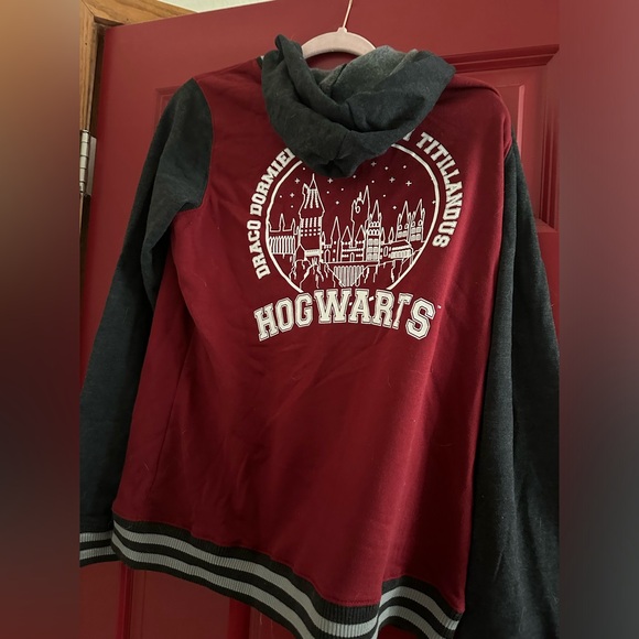 HARRY POTTER HOGWARTS LETTERMANS HOODIE - Picture 2 of 4